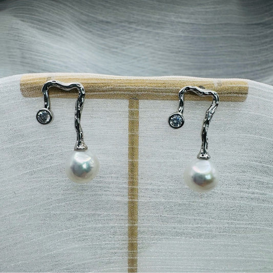 Freshwater Pearl Hook Studs