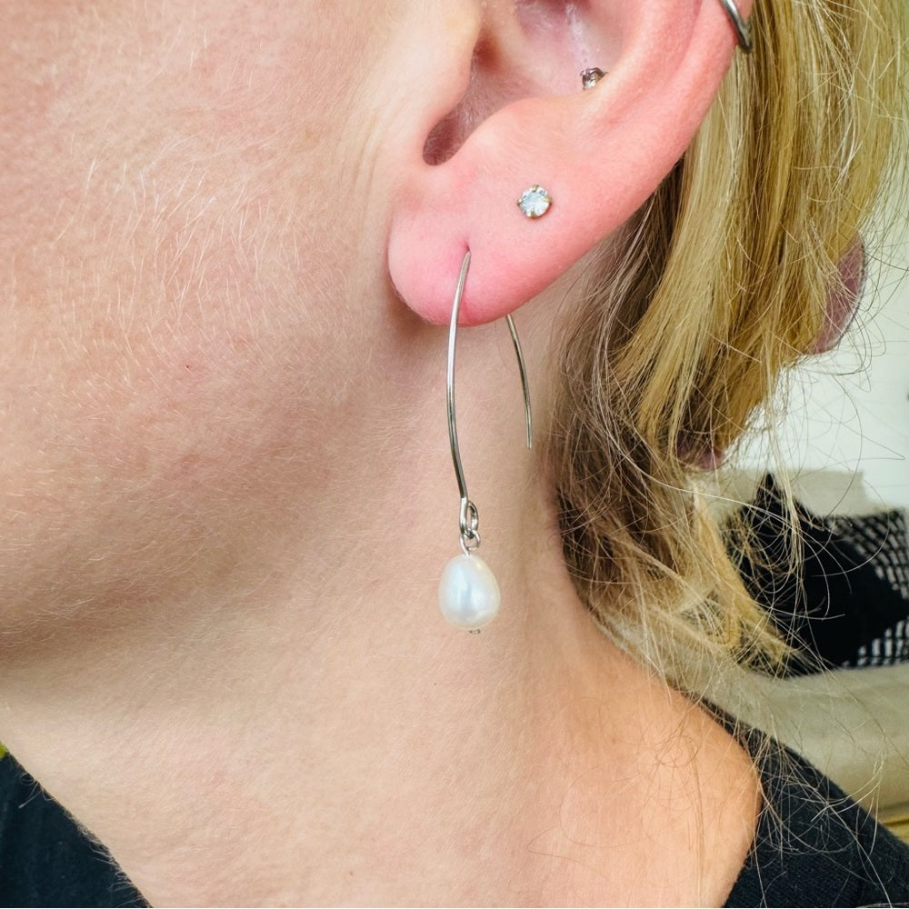 Freshwater Pearl Hooks (Silver)