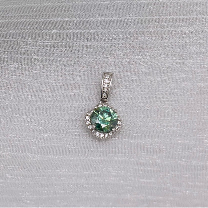 1.0 CT Alexandrite Moissanite Diamond Pendant