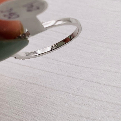 0.25 CT Moissanite Diamond V Ring