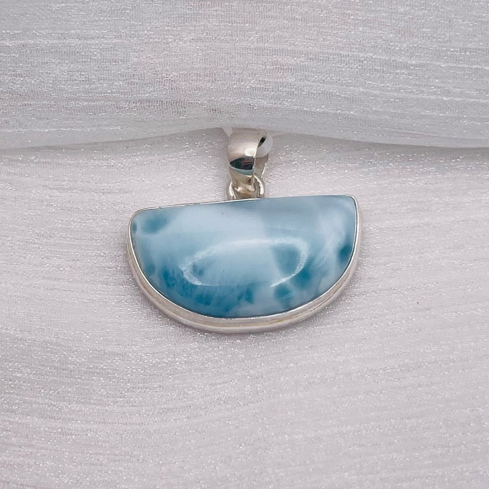 LM7 Larimar S925 Pendant