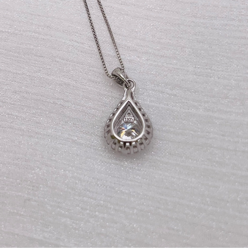 1.0 CT Moissanite Diamond Teardrop Necklace