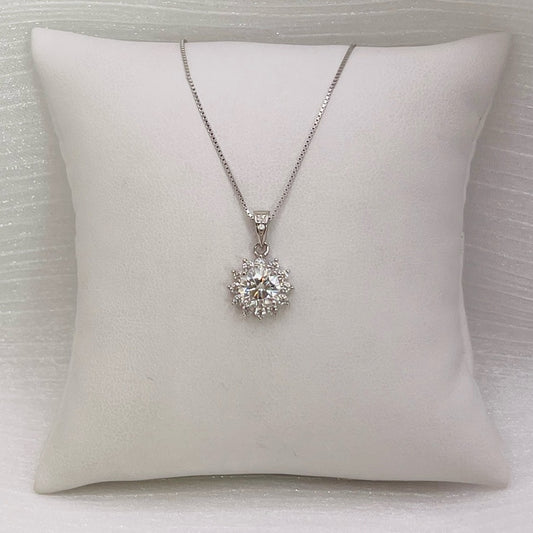 1.0 CT Moissanite Diamond Floral Necklace
