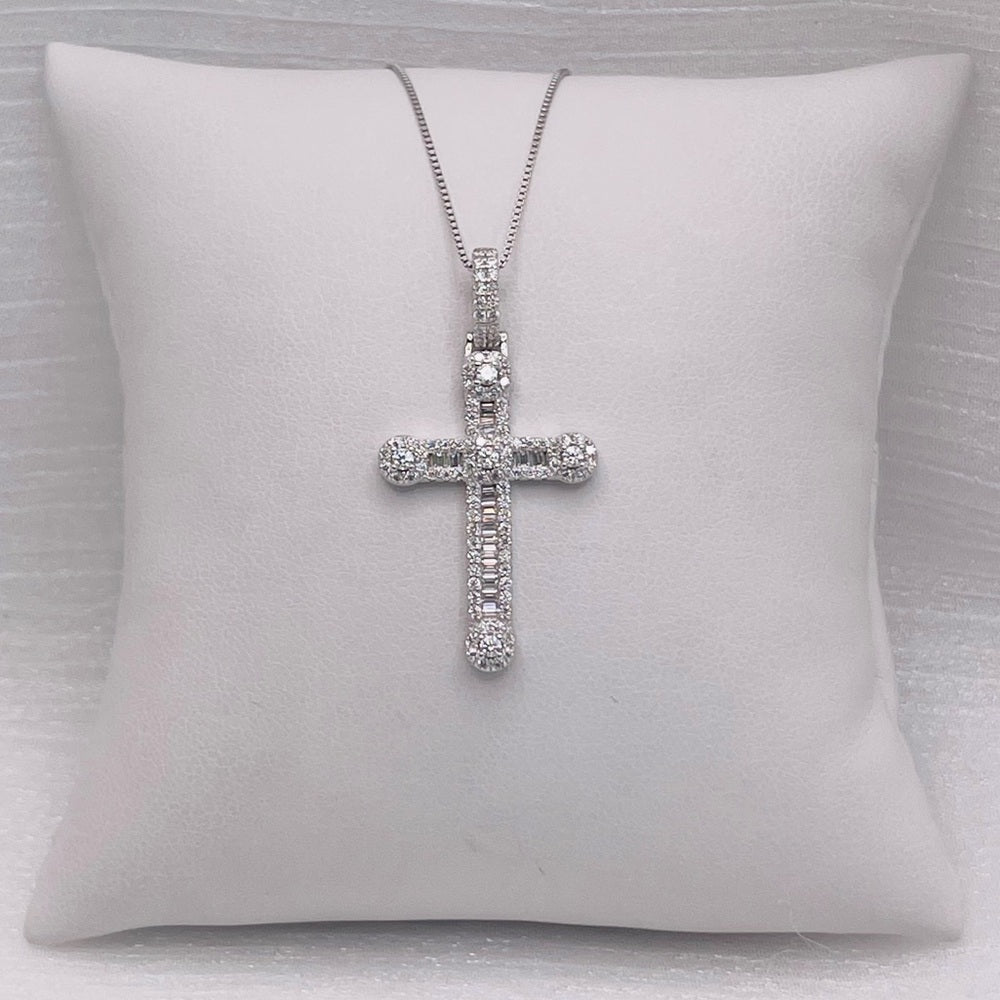 1.8 CT Moissanite Diamond Cross Pendant