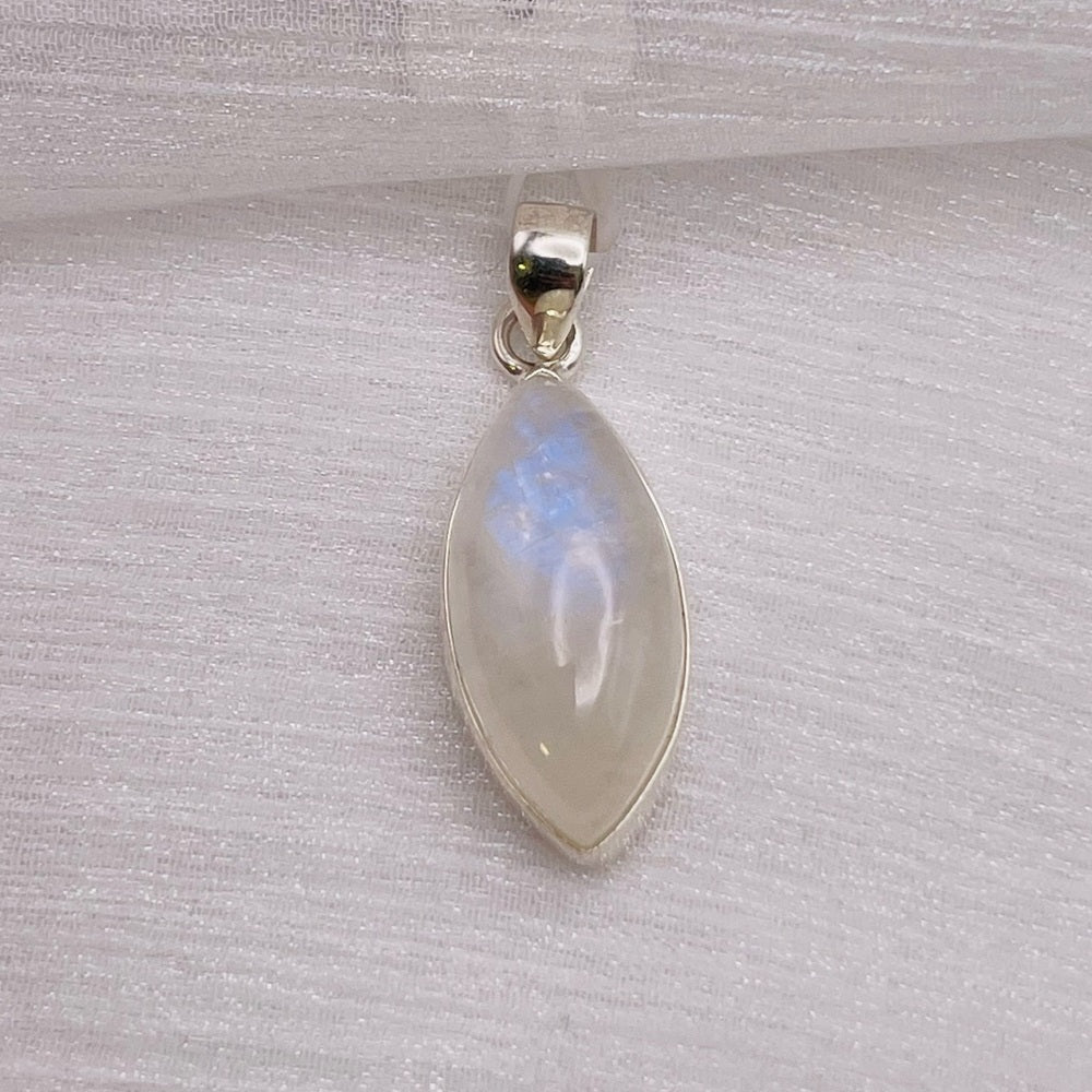 Rainbow Moonstone S925 Pendant