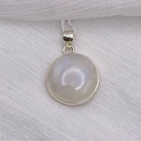 Rainbow Moonstone Round S925 Pendant