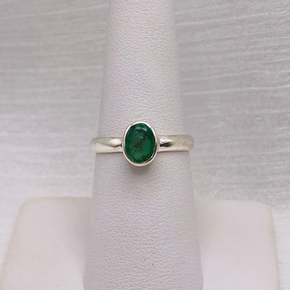 Emerald Small Oval S925 Ring