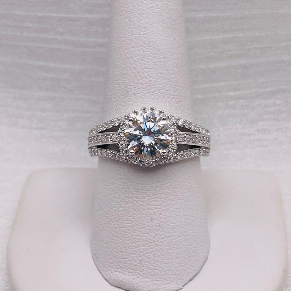 5.08 CT Moissanite Diamond Ring
