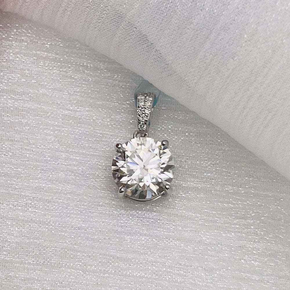 4.0 CT Moissanite Diamond Solitaire Pendant