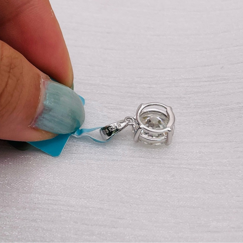 4.0 CT Moissanite Diamond Solitaire Pendant