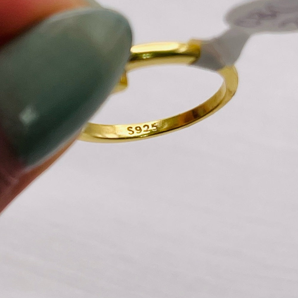 2.0 CT Moissanite East / West Ring
