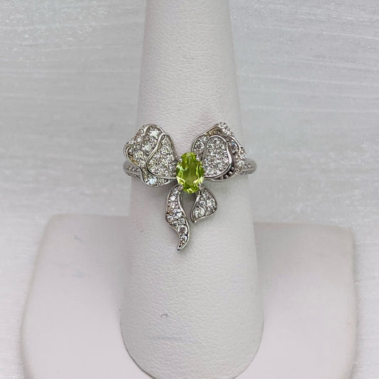 Peridot Bow S925 Ring