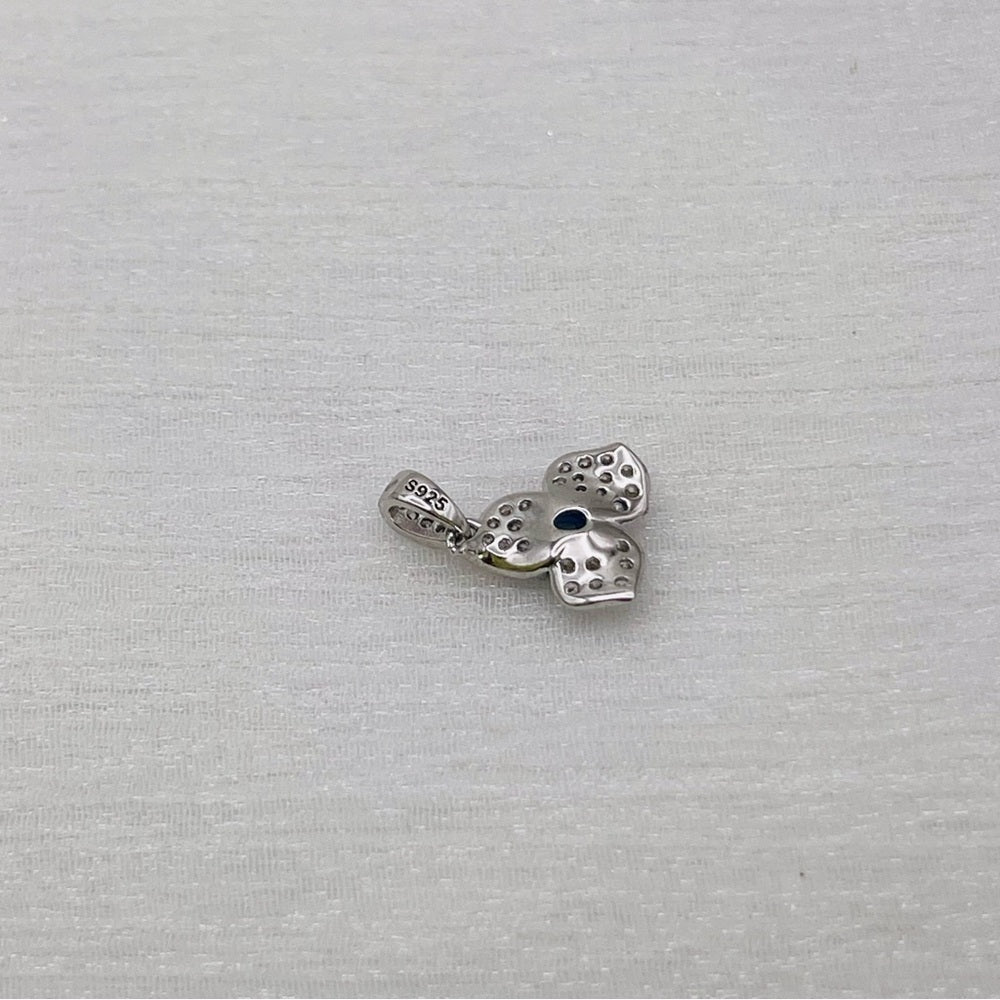 S925 Sapphire Pavé Clover Pendant