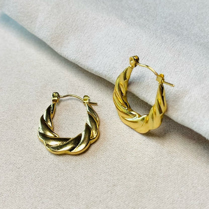 Aphrodite Hoop