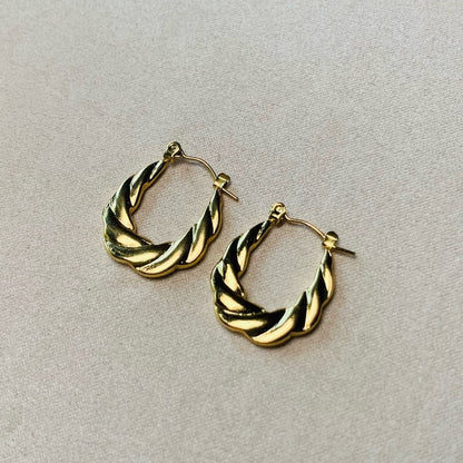 Aphrodite Hoop