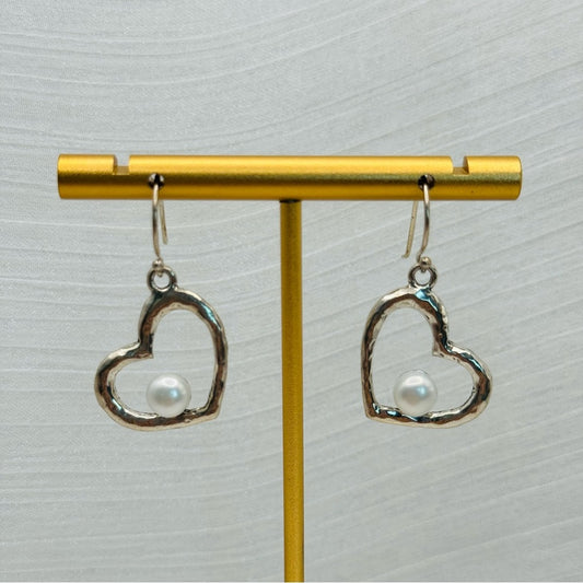 Freshwater Pearl S925 Heart Earrings