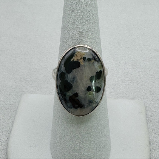 Willemite Oval Ring