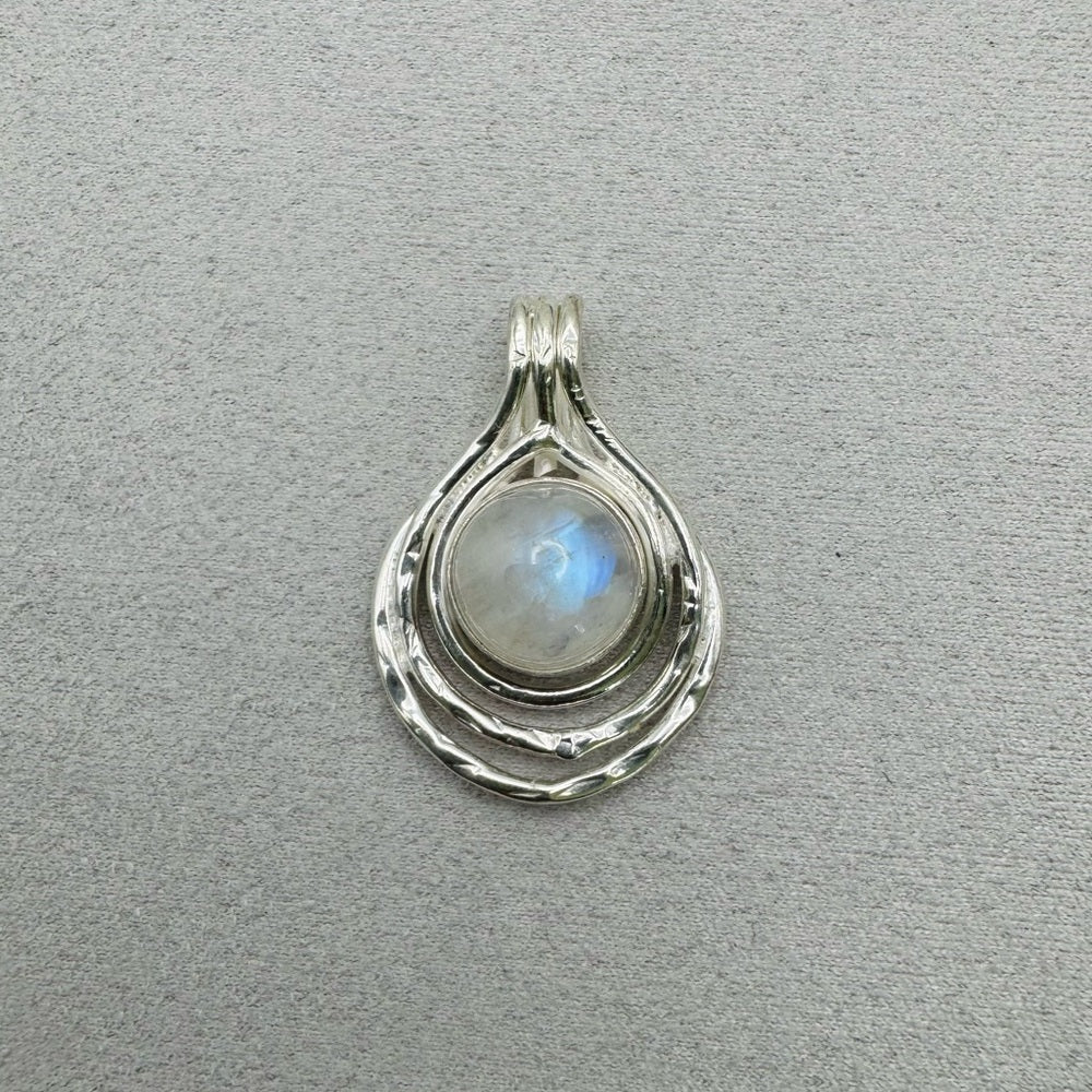 Rainbow Moonstone S925 Circle Pendant