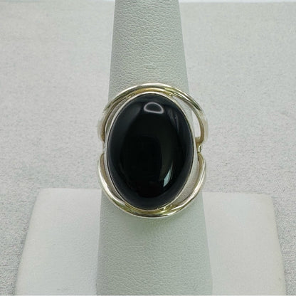 Onyx Cabachon Ring
