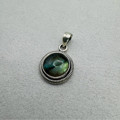 Labradorite S925 Circle Pendant