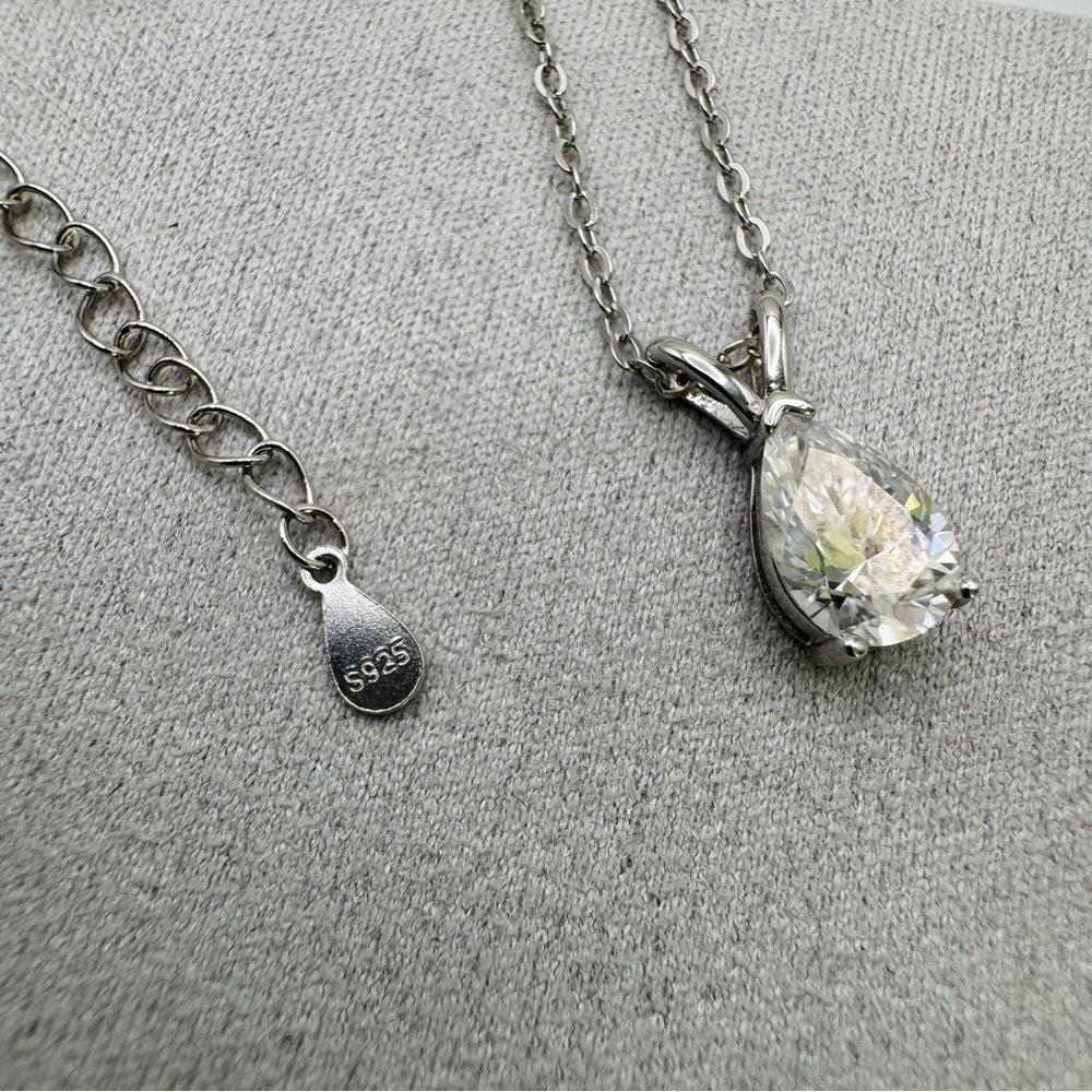 1.5 CT Moissanite Diamond Teardop Necklace