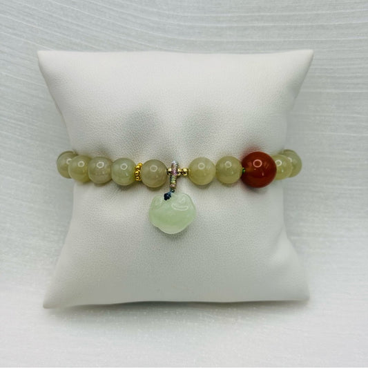 Jade Stretchy Frog Charm Bracelet