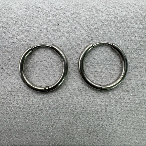 17.5mm | Hoop/ Huggie Earrings - Silver (#44)