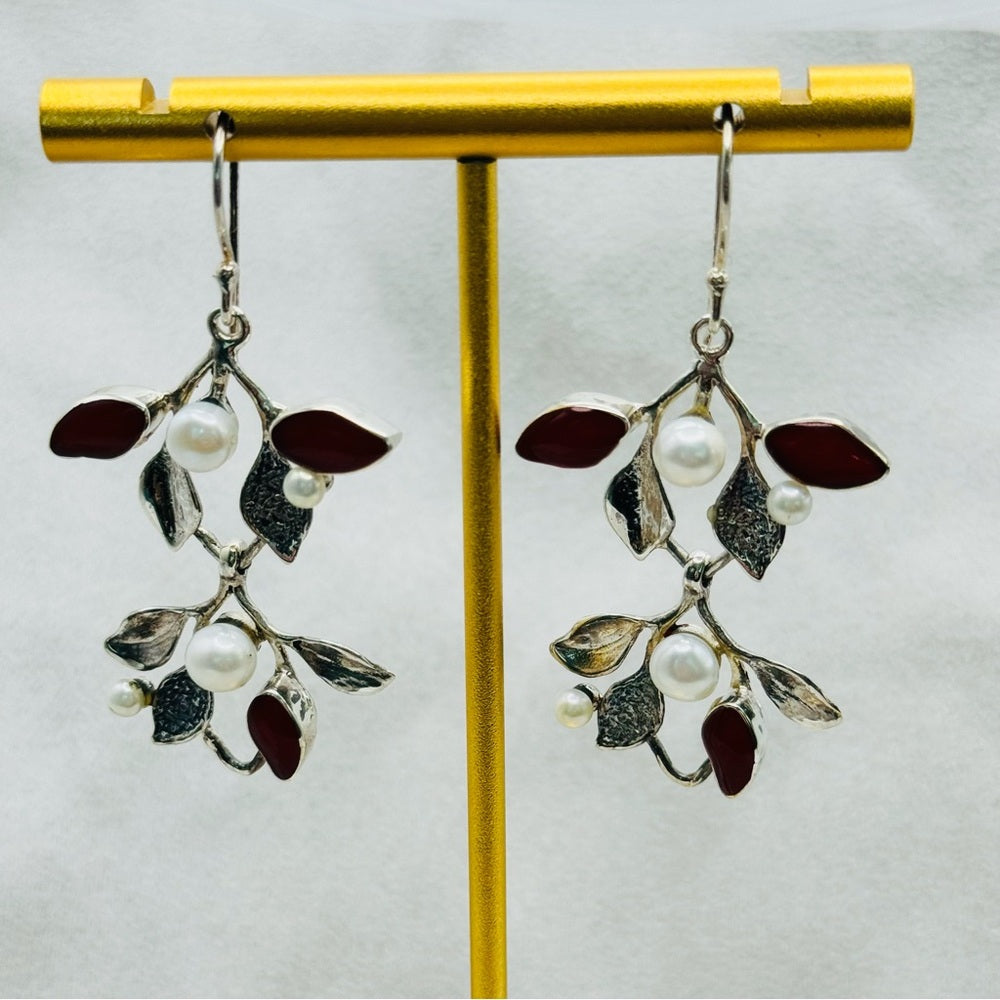 S925 Carnelian and Freshwater Pearl Leaf Dangle Earrings