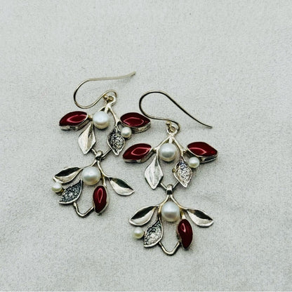 S925 Carnelian and Freshwater Pearl Leaf Dangle Earrings