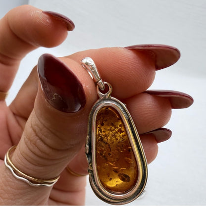 S925 Natural Amber Pendant