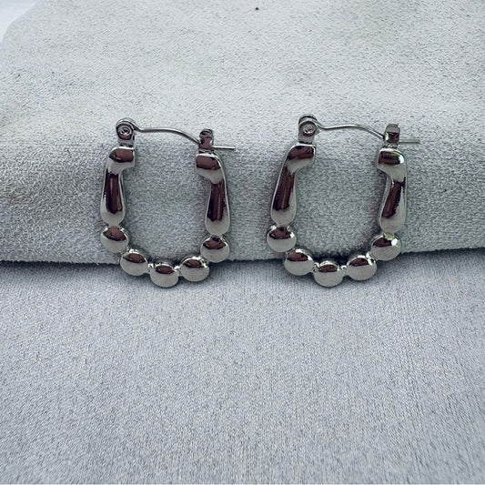 Chandler Hoop (silver)