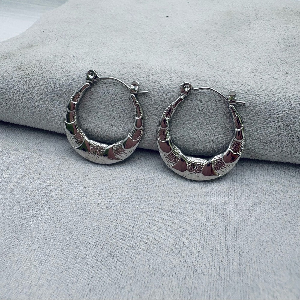 Elizabeth Hoop (silver)