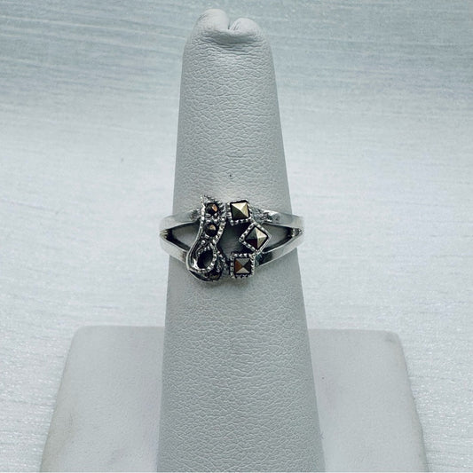 Ribbon Marcasite Ring