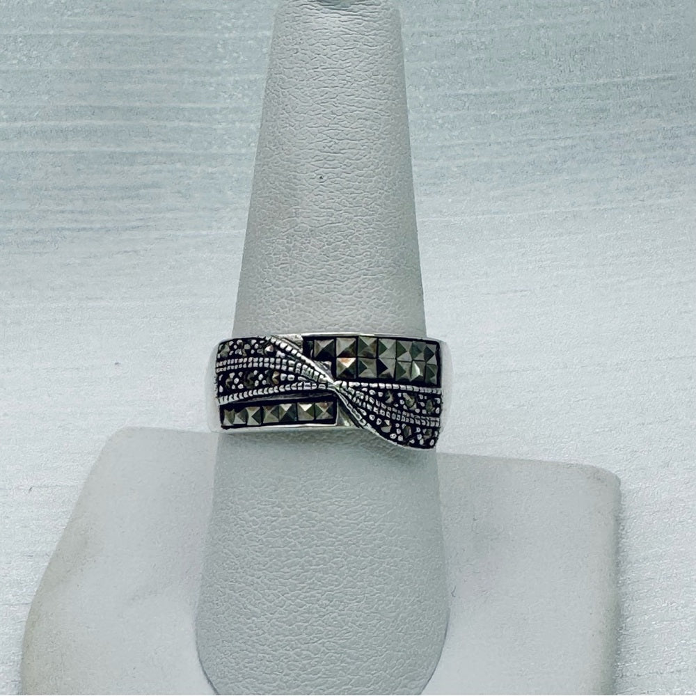 Twist Marcasite Diamond Ring