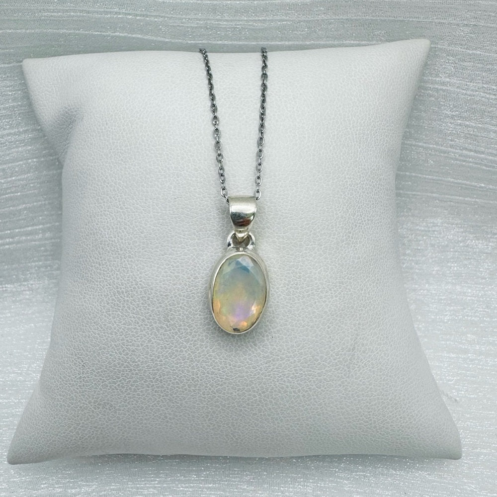 Ethiopian Opal Oval S925 Pendant