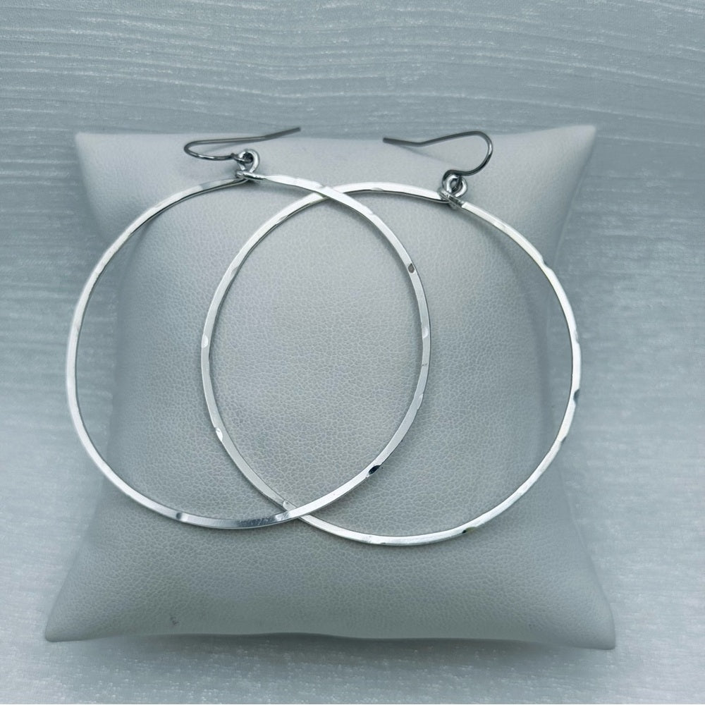 #54 Silver Handmade Hammered Circle Dangle Earrings