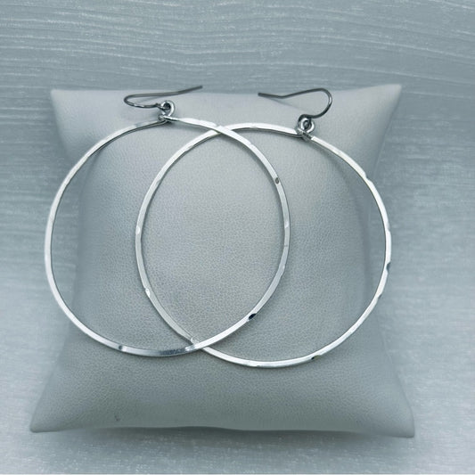 #54 Silver Handmade Hammered Circle Dangle Earrings