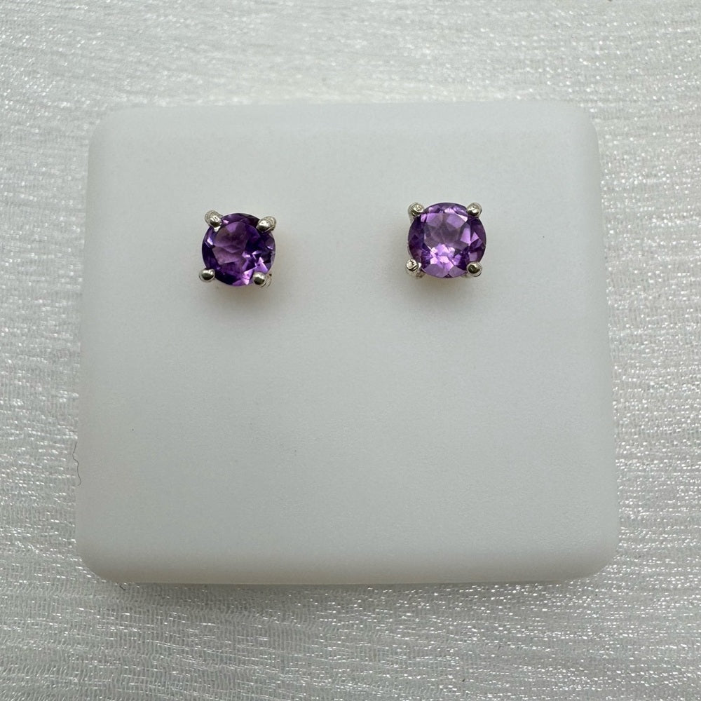 Round Amethyst S925 Stud Earrings