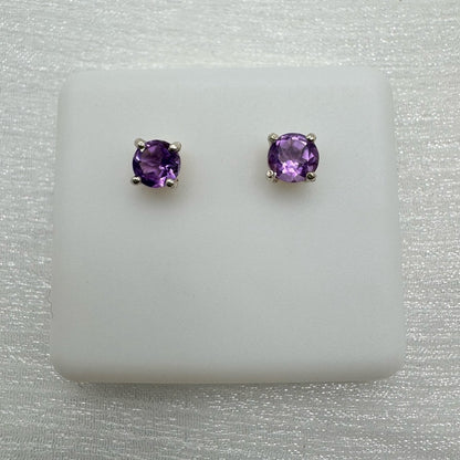 Round Amethyst S925 Stud Earrings