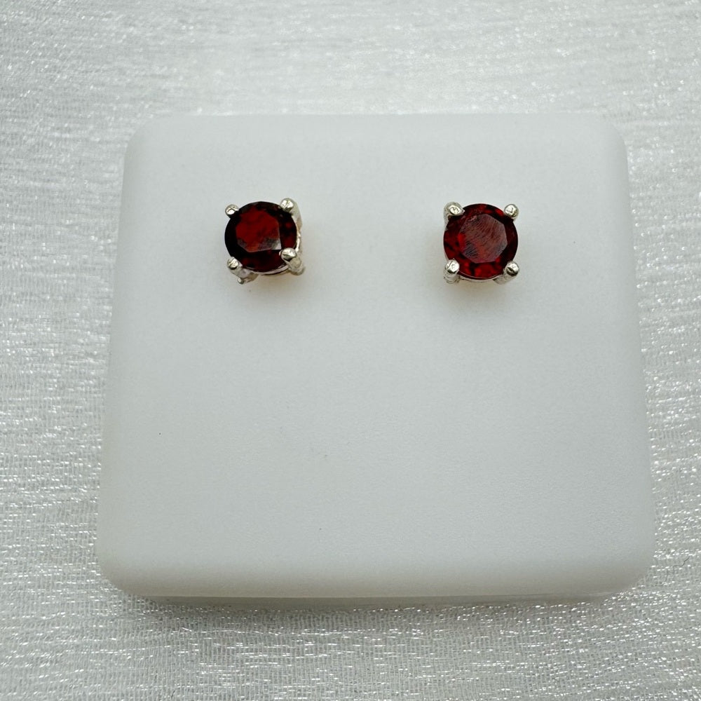 Round Garnet S925 Stud Earrings