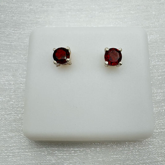 Round Garnet S925 Stud Earrings