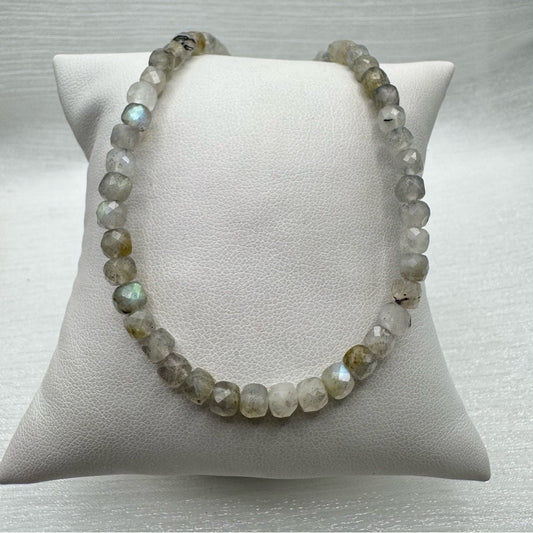 4.4 mm Labordorite Natural Beaded Neckace