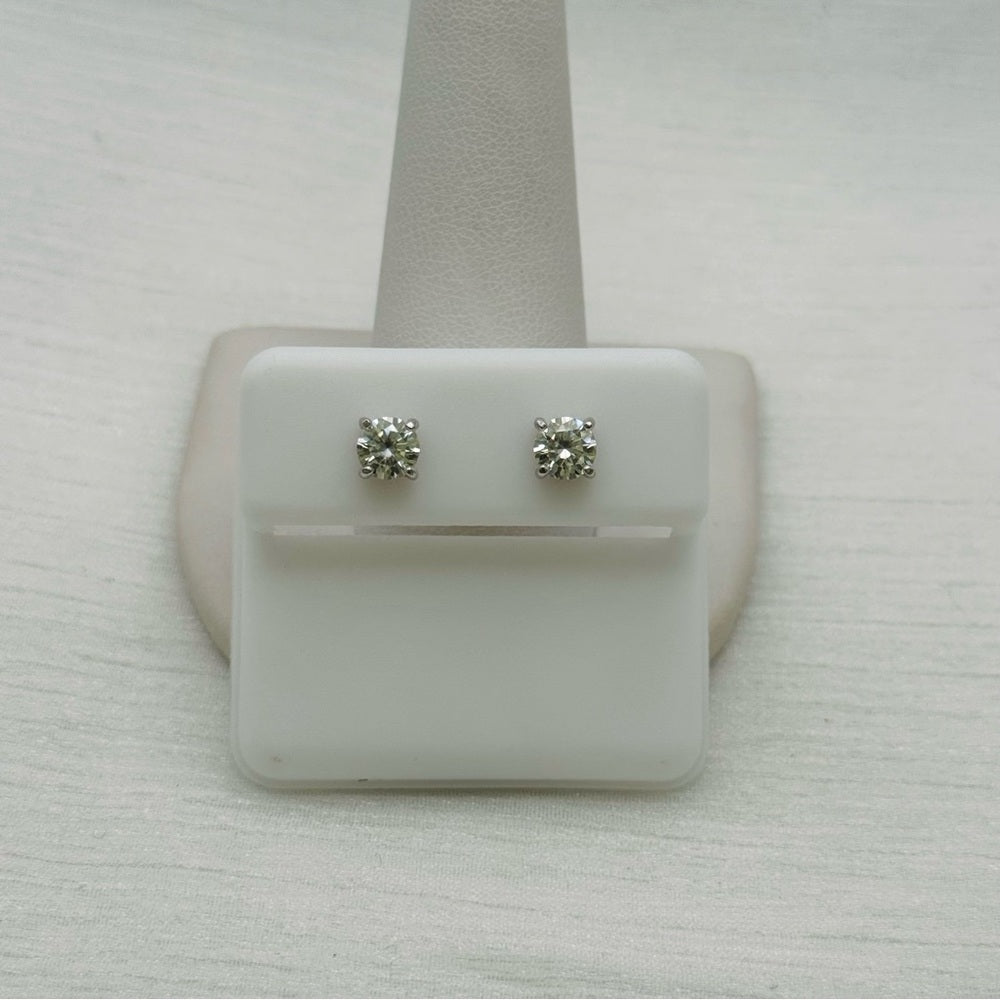 0.85 CT * 2 Moissanite Diamond Round Stud Earrings