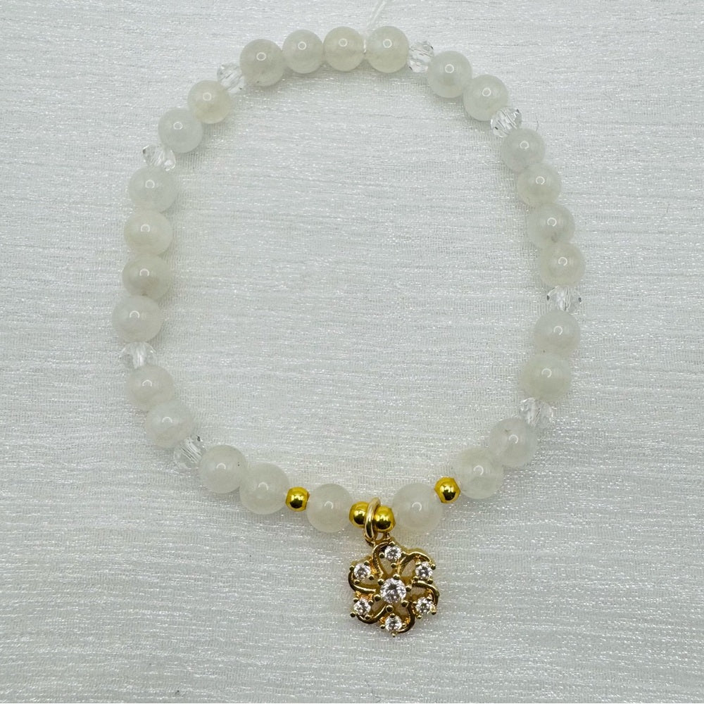 Clear Quartz Flower Gemstone Strecthy Bracelet