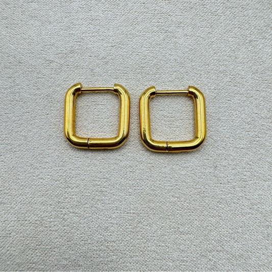 #109 | 10 mm | Square Hoop Earrings - Gold