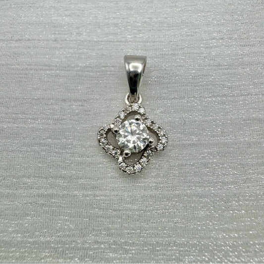 1.148 CT Moissanite Diamond Clover Pendant