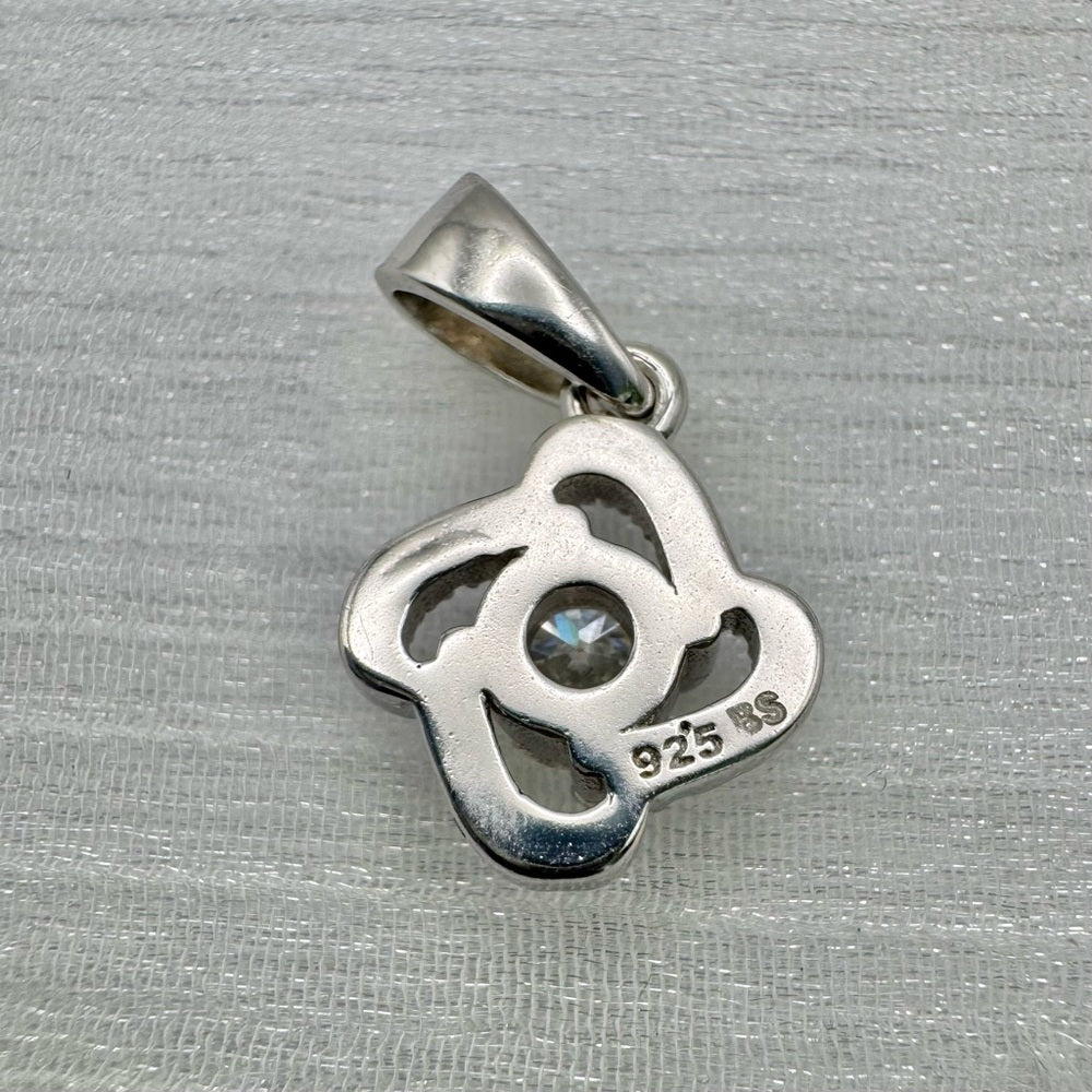 1.148 CT Moissanite Diamond Clover Pendant