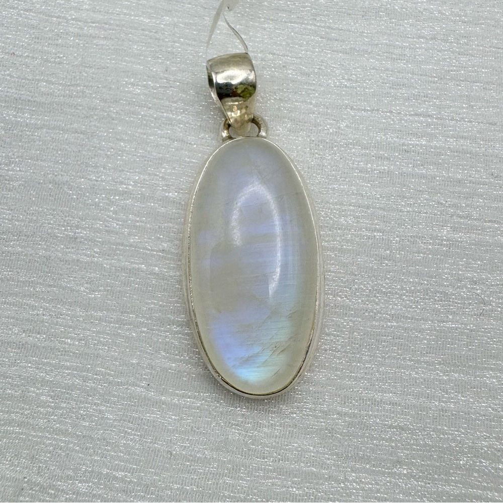 RM4 Rainbow Moonstone Oblong Pendant