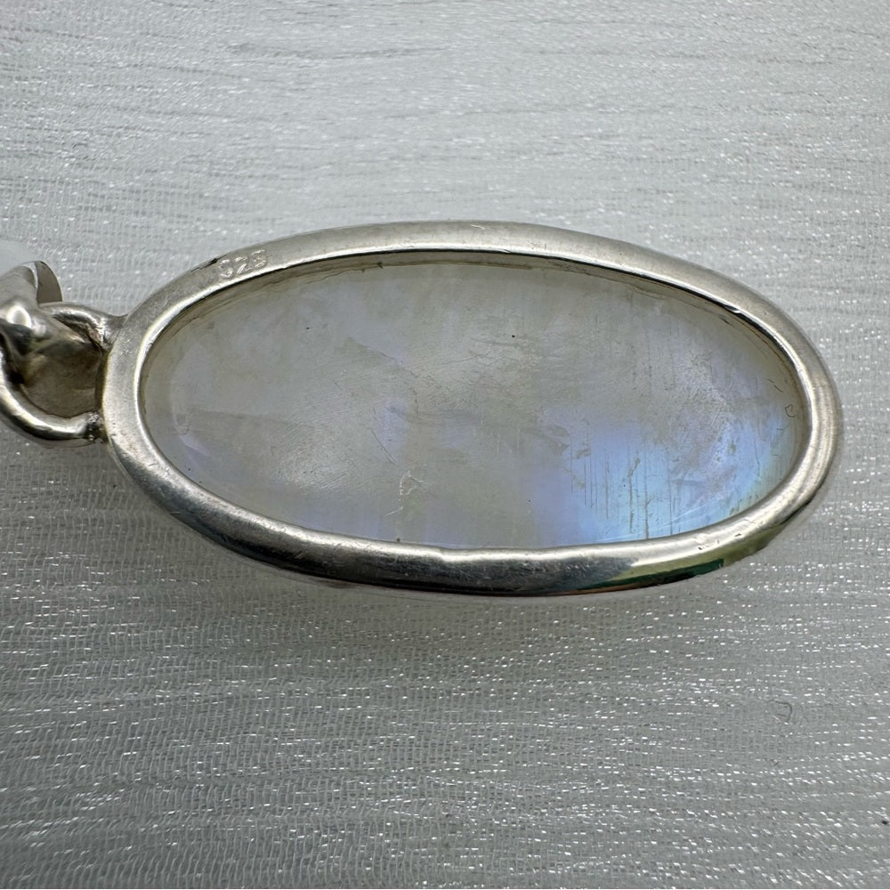 RM4 Rainbow Moonstone Oblong Pendant