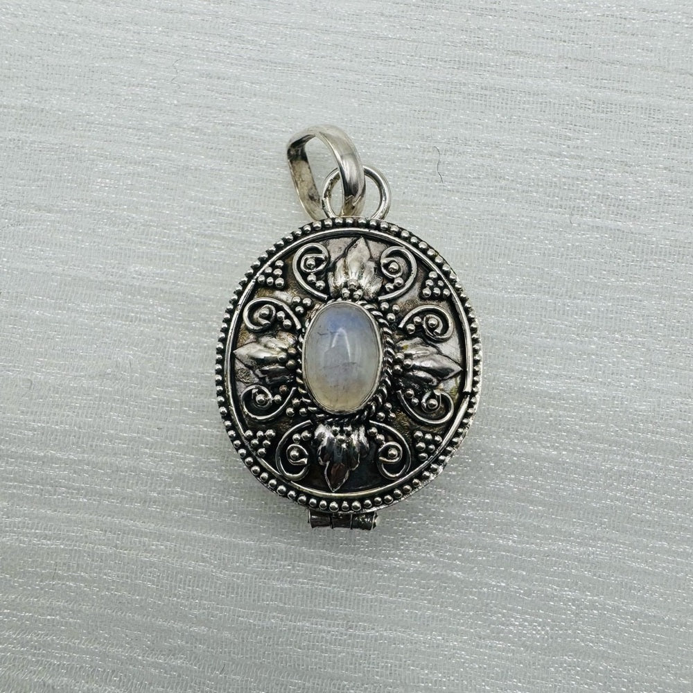 S925 Rainbow Moonstone Poison Locket Pendant
